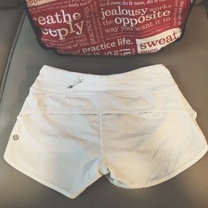 Lululemon Speed Short *4-Way stretch 2.5”